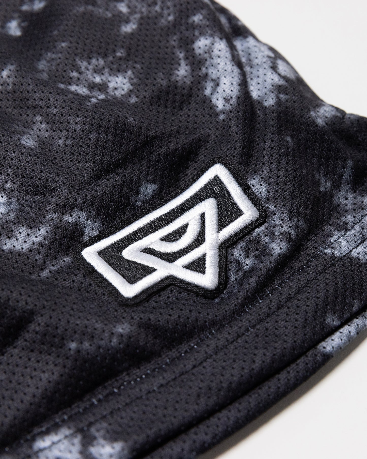 ALL DAY MESH SHORTS grey/black